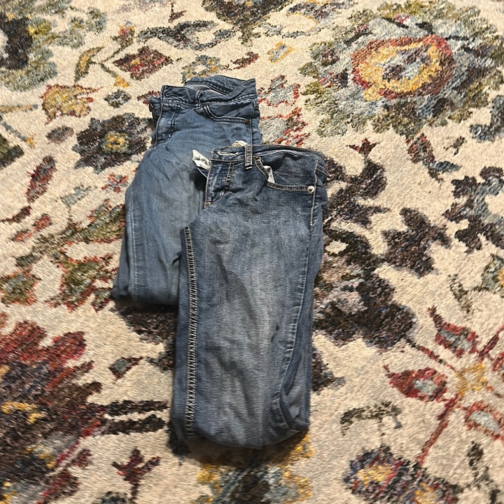 2 pair of jeans
